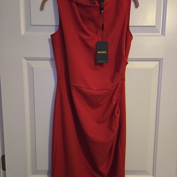 NWT Miusol Red Dress Large - Picture 2 of 4